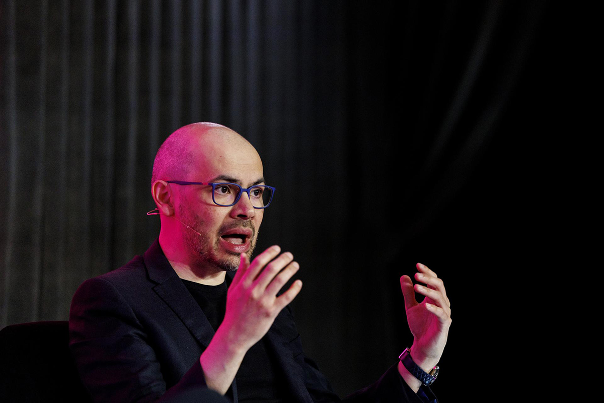 Según el CEO de DeepMind, el daño potencial de la IA supera al problema del desempleo.