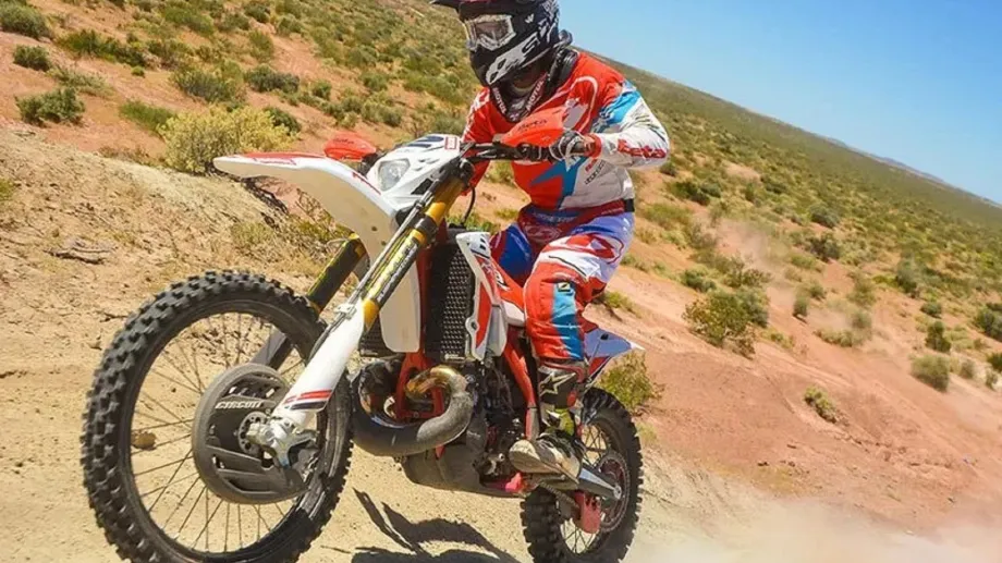 Más de 300 Pilotos Se Dirigen a Anelo para el Emocionante Evento de Enduro APE