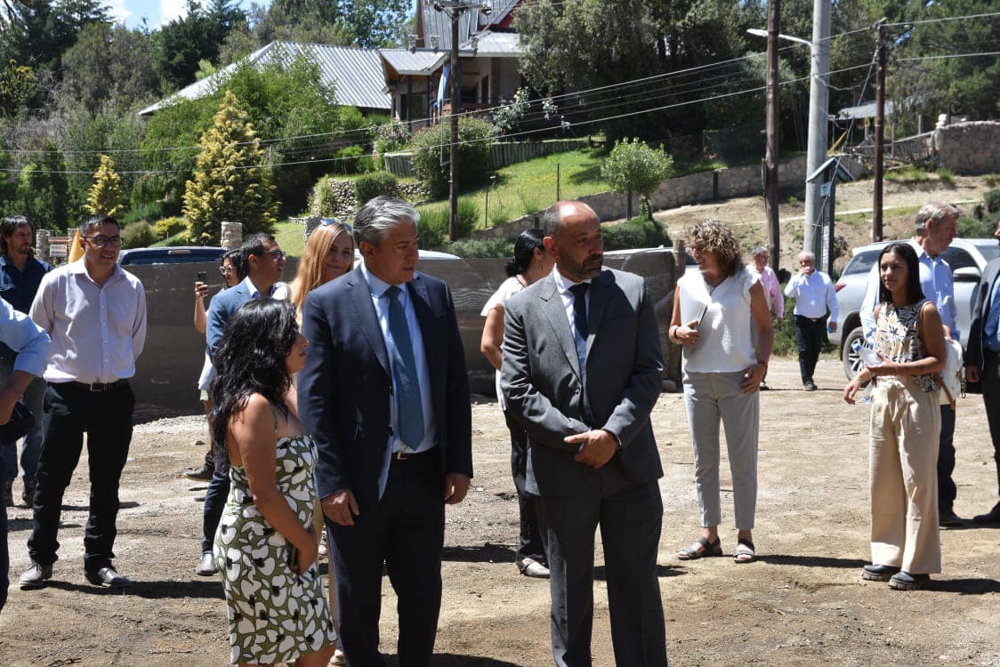 “Este es el último invierno que los vecinos de Moquehue pasan sin gas”