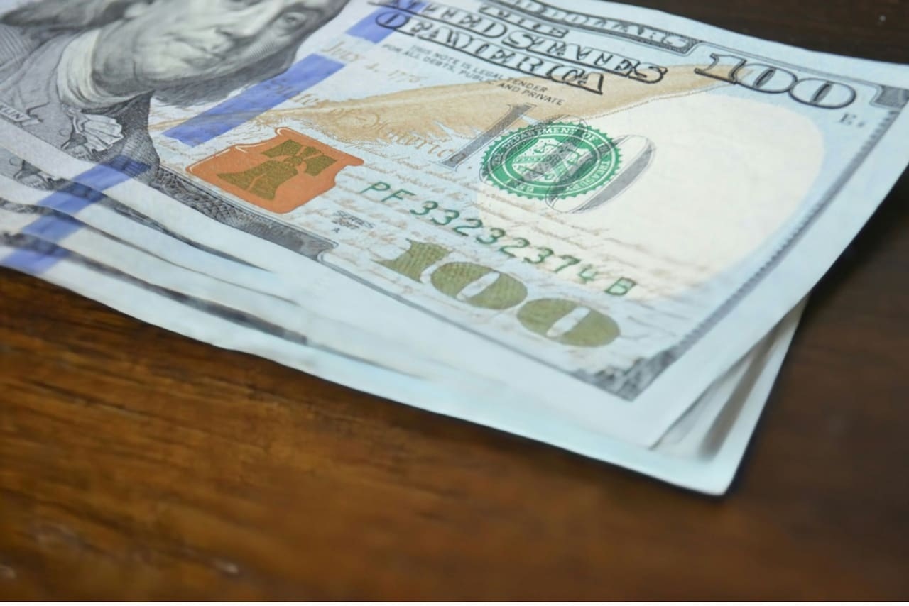 Balance del cruce tasas-dólar: quién ganó y quién perdió