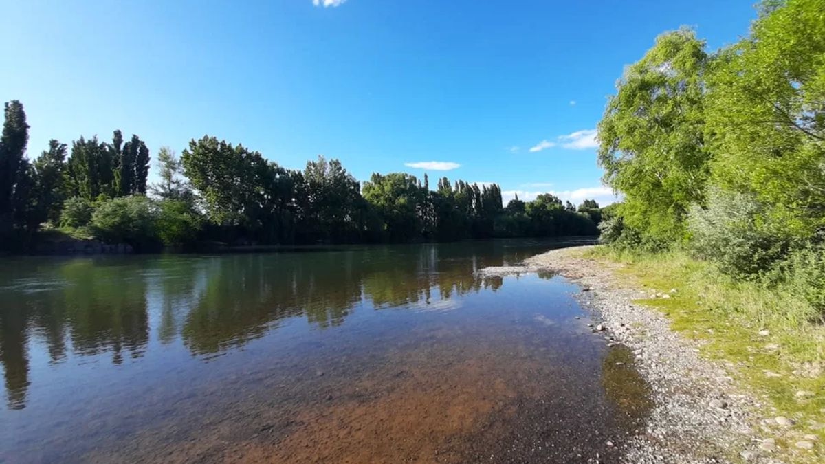 Quién es el hombre que desapareció al intentar cruzar el río Neuquén: segundo día de búsqueda en Contralmirante Cordero