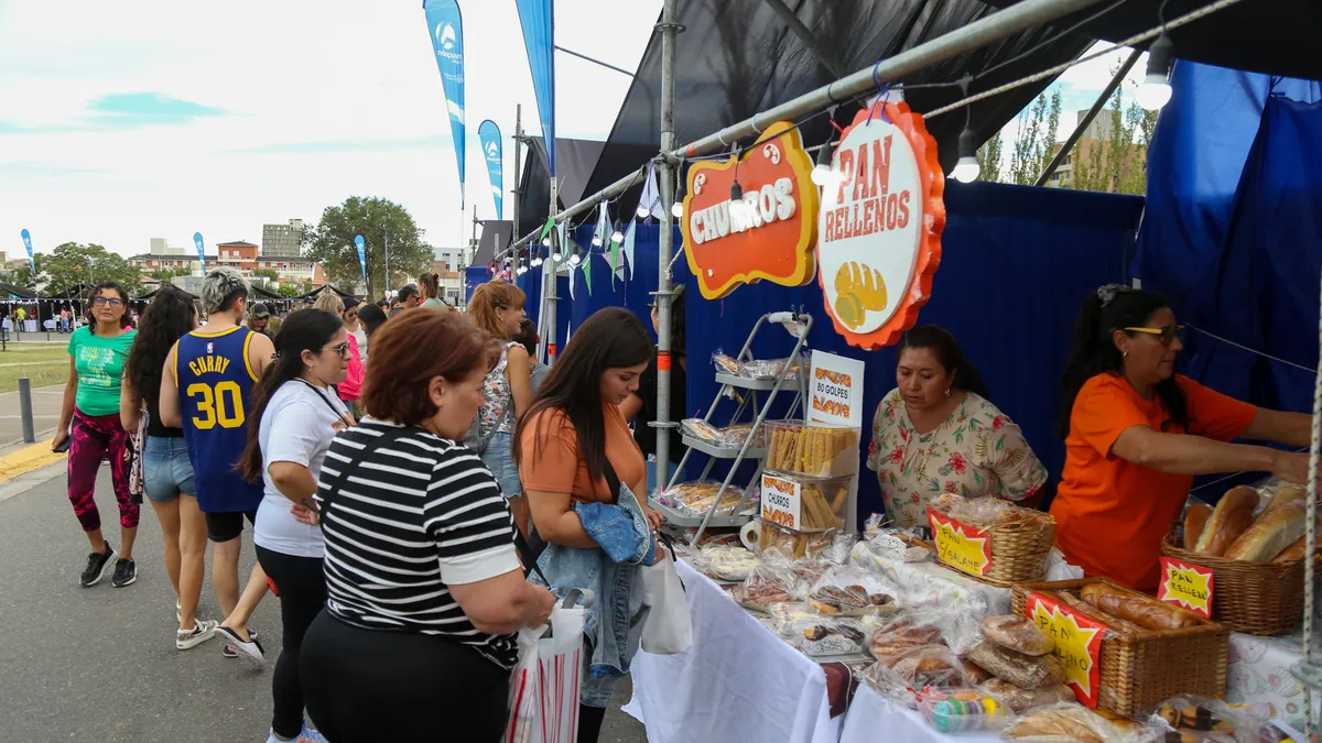 Fiesta de la Confluencia 2025 en Neuquén: el sello de la gastronomía local también se suma en esta edición