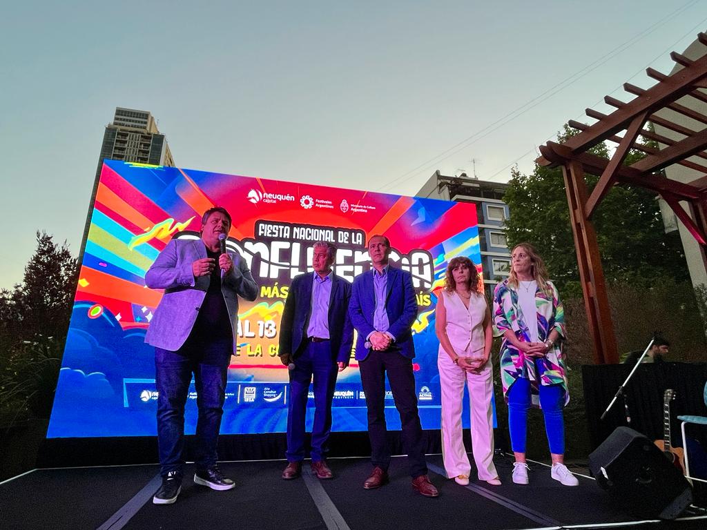 Gaido se reunió con representantes del sector gastronómico, hotelero y del turismo, de cara a la Fiesta de la Confluencia