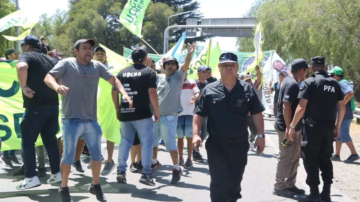 La UOCRA anuncia marcha a los puentes carreteros: qué reclaman y cuándo será