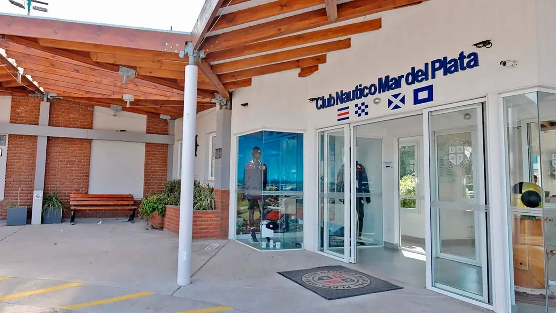 Centenario del Club Náutico Mar del Plata: Cuna del Legendario Guillermo Vilas