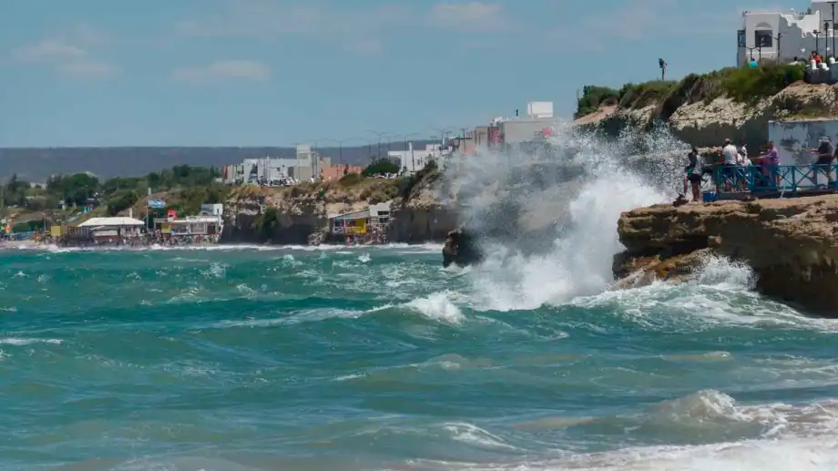Impresionantes Mareas en Las Grutas Podrían Alcanzar los 9 Metros Este Fin de Semana