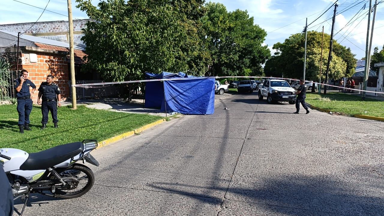 Lomas de Zamora: un policía abatió a dos ladrones que intentaron robarle a punta de pistola