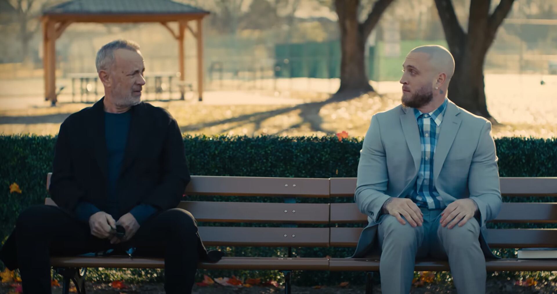 Tom Hanks revive a Forrest Gump en video musical de su hijo