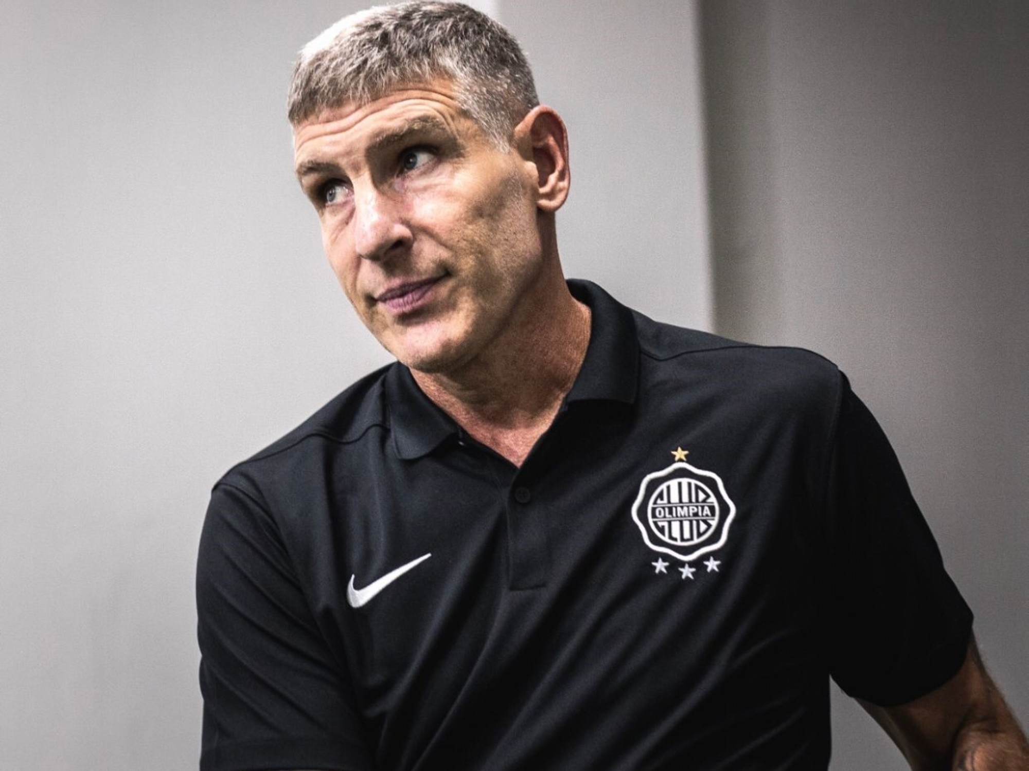 Palermo Reflexiona sobre Tragedia Personal y Crisis en Olimpia