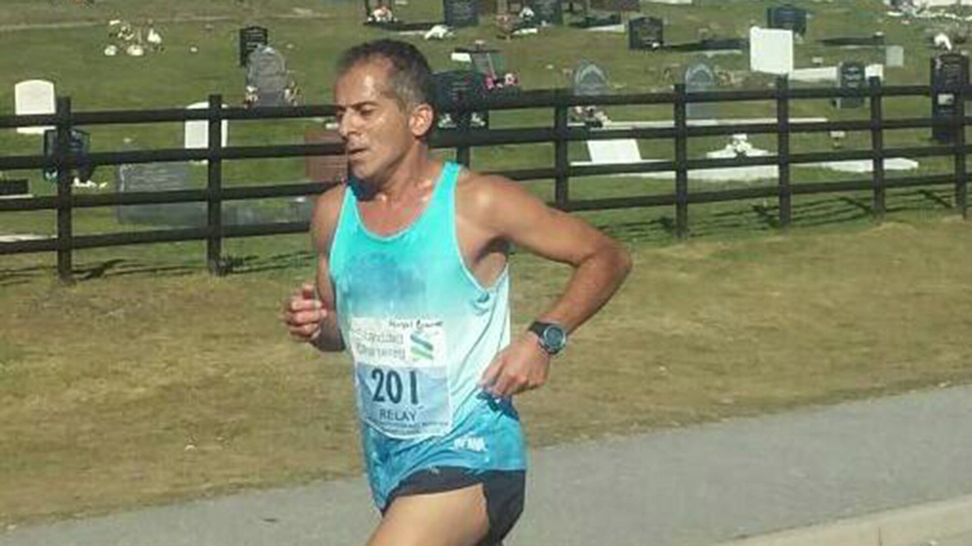 Luis Escudero: Ex-combatiente Maratonista y su Pasión por las Islas Malvinas