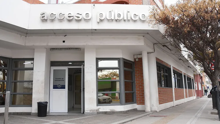 Un nene de 8 años discutió con su mamá y terminó internado con un cuchillo en la cabeza: ¿Qué pasó?