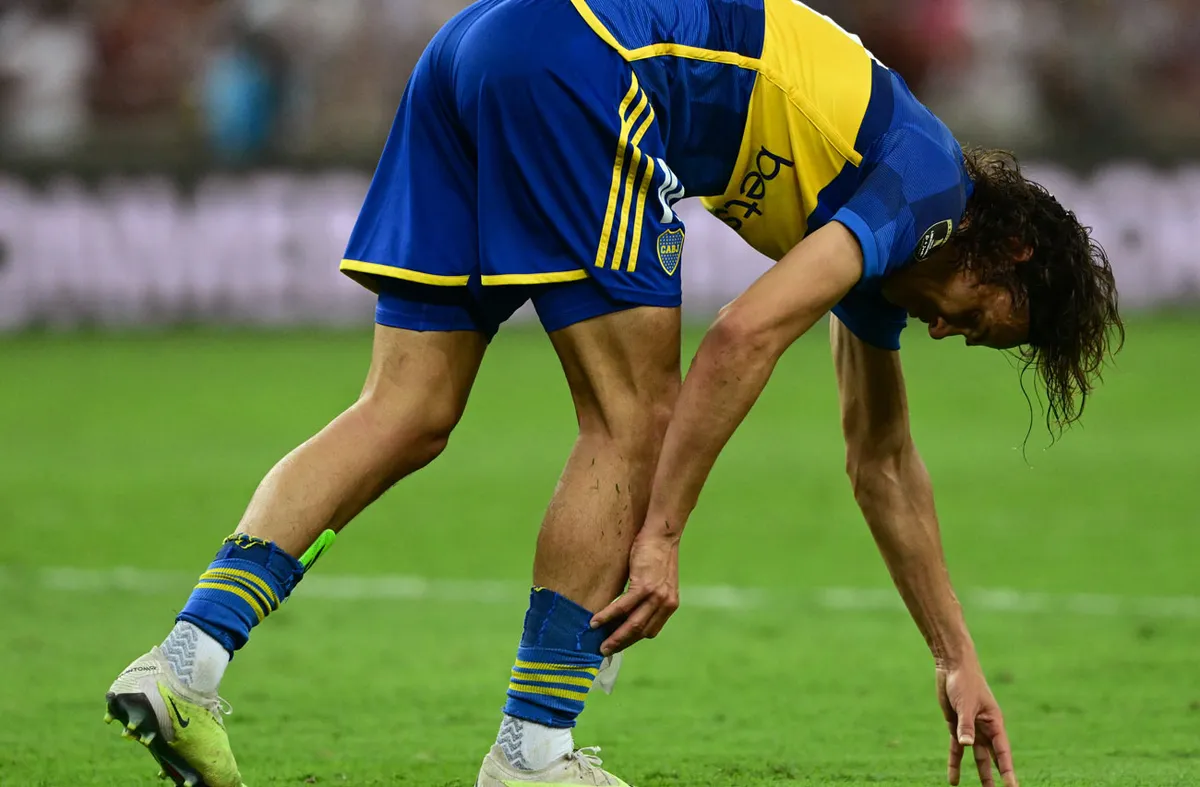 Cavani ausente en el Superclásico: Boca enfrenta un revés