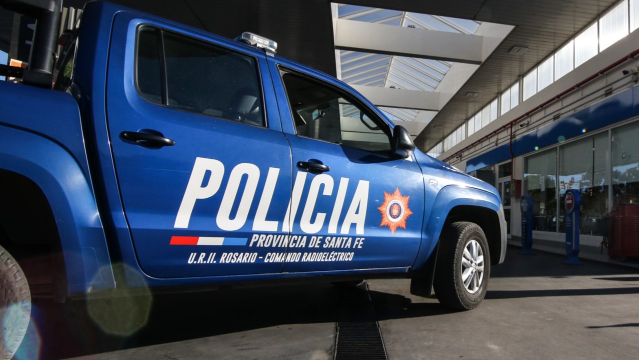 Investigan a jefes policiales de Rosario por desvío millonario de fondos para combustible