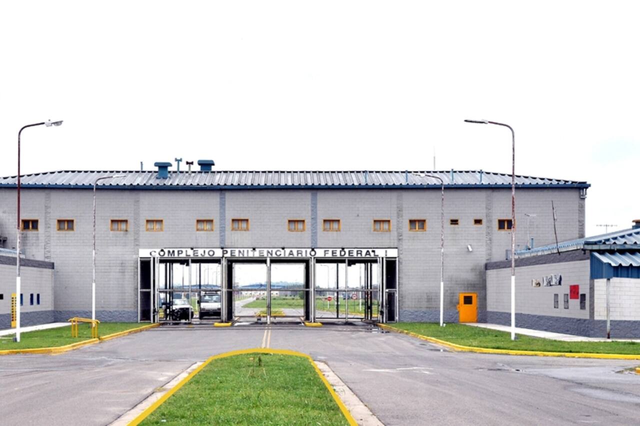 Prisión perpetua por dos crímenes a sangre fría: el peculiar presente del ex manager de Leo Mattioli en la cárcel