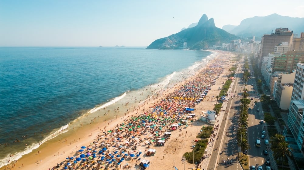 Suramérica: Playas Famosas Prohíben Música y Ventas Ambulantes